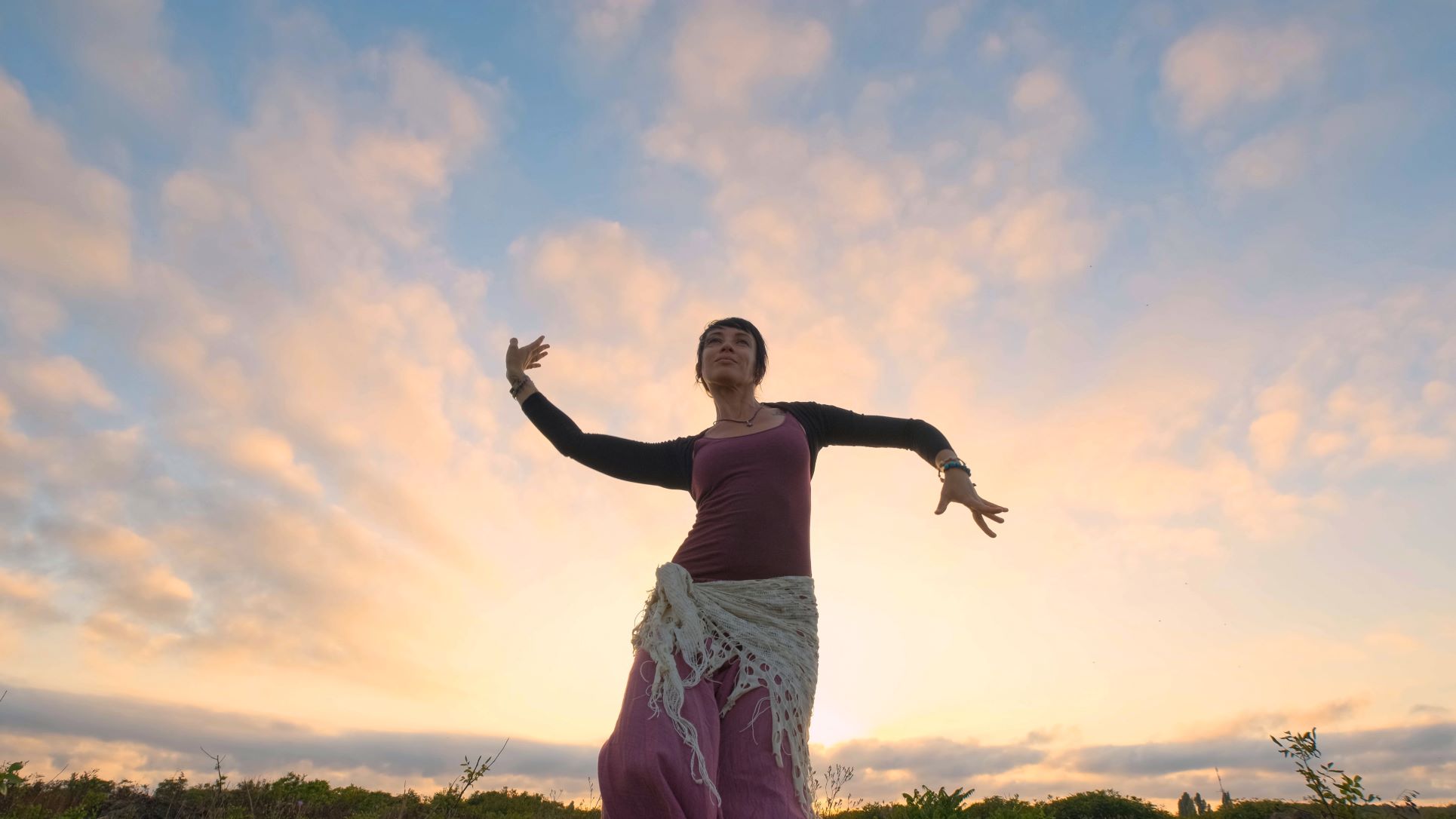 frausein aus liebe zur erde, stefanie heinis, arlesheim, dornach, tanz, natur, meditation, ritual